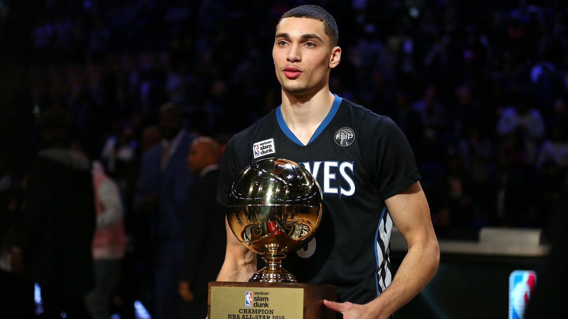 “奋斗青春”青少年篮球公益榜样故事在全国传播，青少年篮球宣传口号